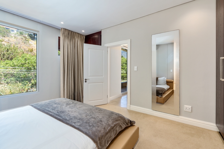 To Let 3 Bedroom Property for Rent in Camps Bay Western Cape